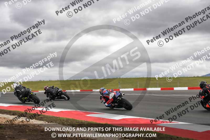 cadwell no limits trackday;cadwell park;cadwell park photographs;cadwell trackday photographs;enduro digital images;event digital images;eventdigitalimages;navarra;no limits trackdays;peter wileman photography;racing digital images;trackday digital images;trackday photos